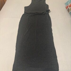 NBlack and White Striped Sleeveless Dress